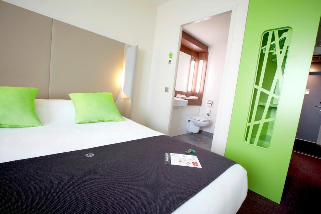 Campanile Montbeliard - Sochaux Hotell Exteriör bild